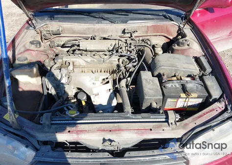 1994 Toyota Camry Le z USA, uszkodzony, nr VIN 4T1SK12E2RU401259